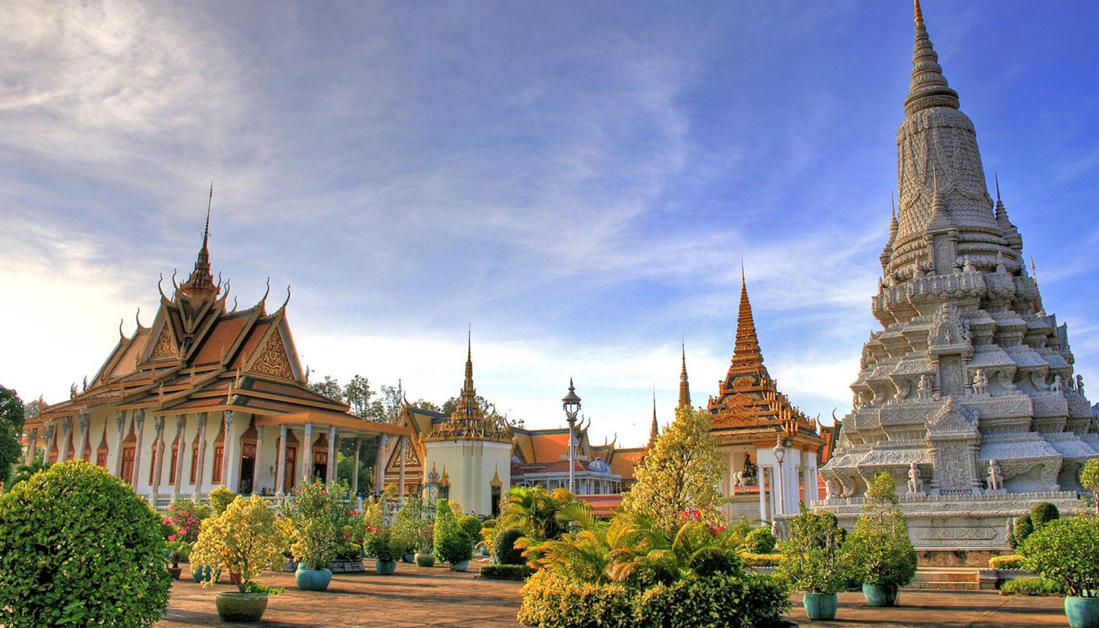 Untitled-1 copyWEB03